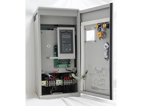  Специальный шкаф управления с частотным преобразователем EN606